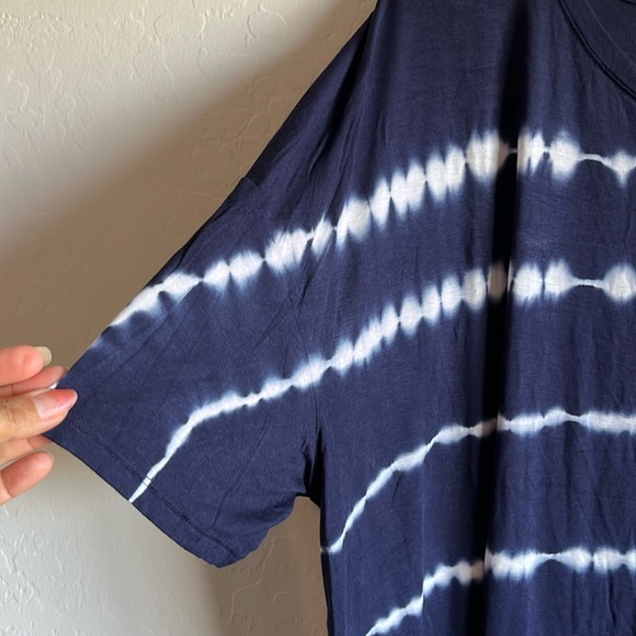 Time and Tru Women's Crewneck Solid & Tie-Dye Tunic Tee Plus Size XXL (20) Navy - Picture 9 of 13